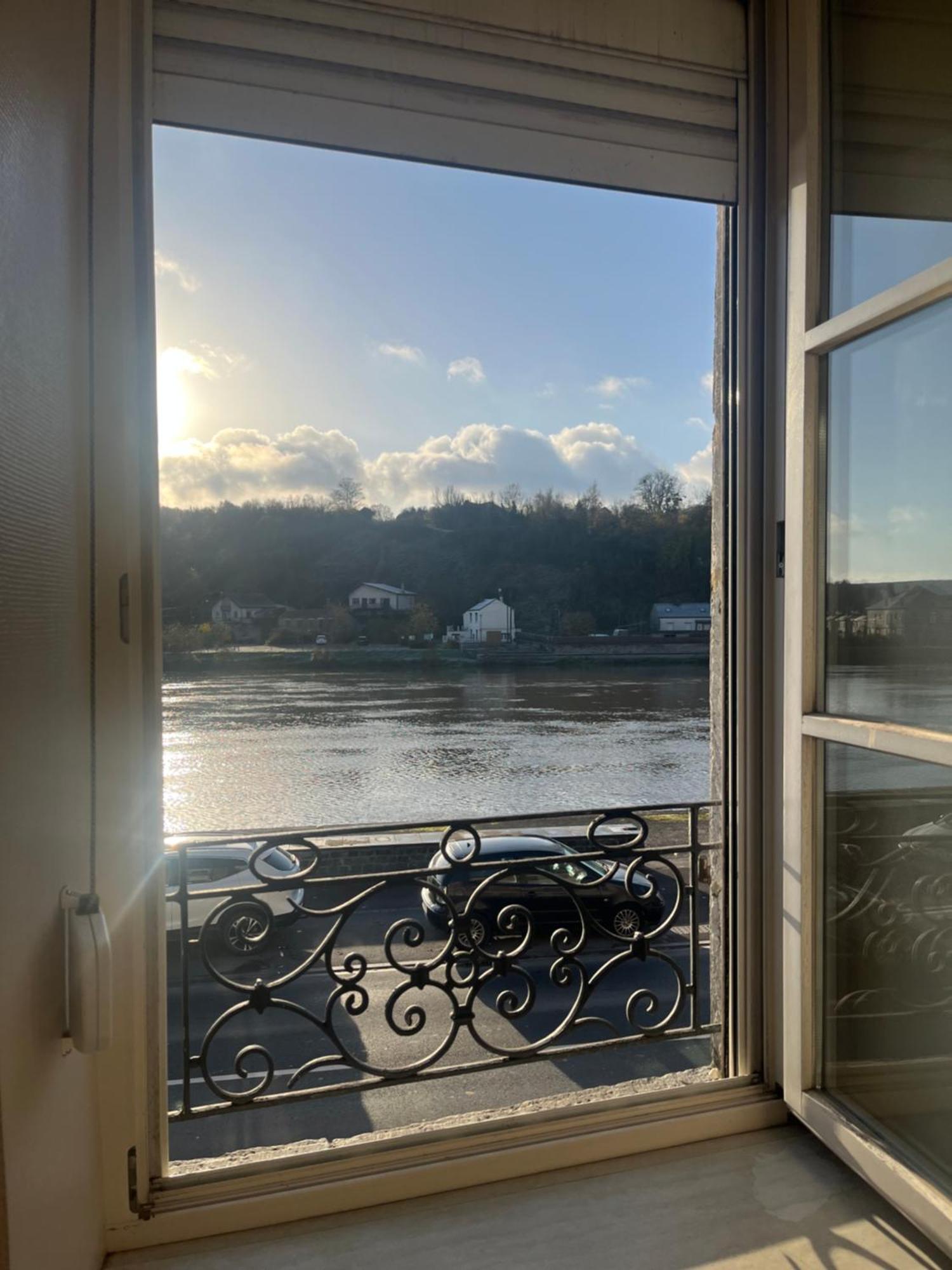 Hotel Le Roosevelt Givet Exteriör bild
