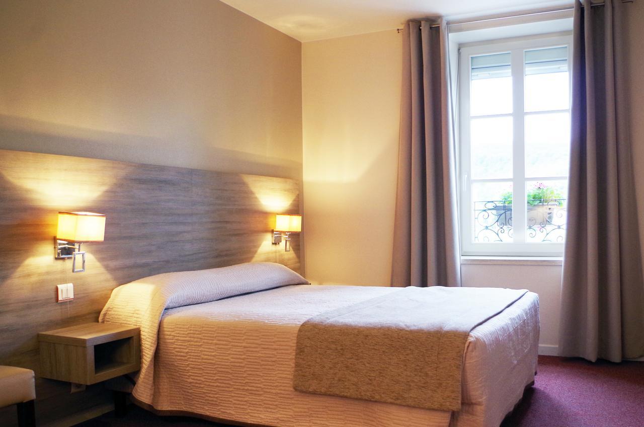 Hotel Le Roosevelt Givet Exteriör bild